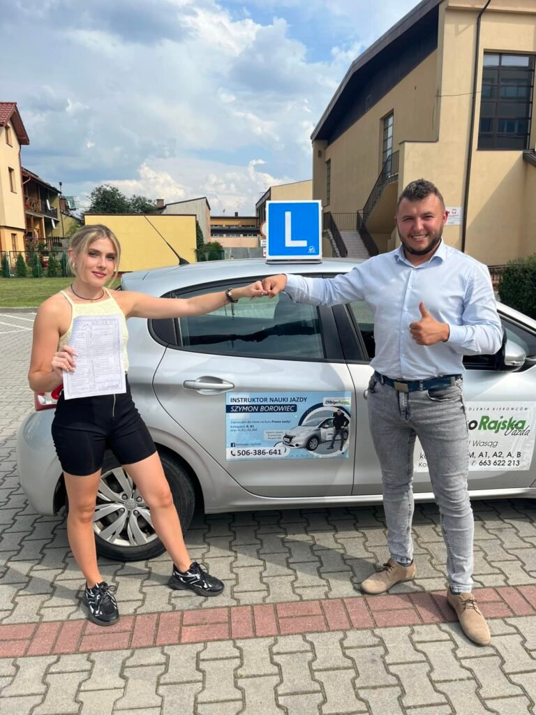 Kursantka OSK TURBO LBL ze zdanym egzaminem – szkoła jazdy Biłgoraj